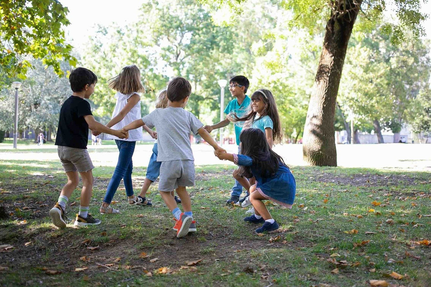 enfants qui s’amusent à la fête de l’école