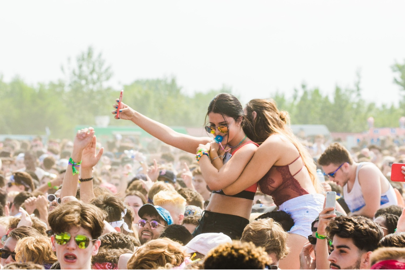 Week-end d'intégration : nos 10 astuces