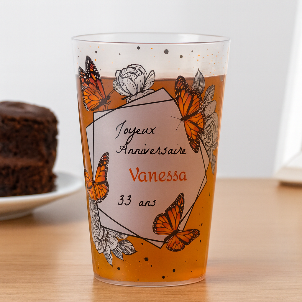 Gobelet personnalisé Anniversaire Papillons ambiance