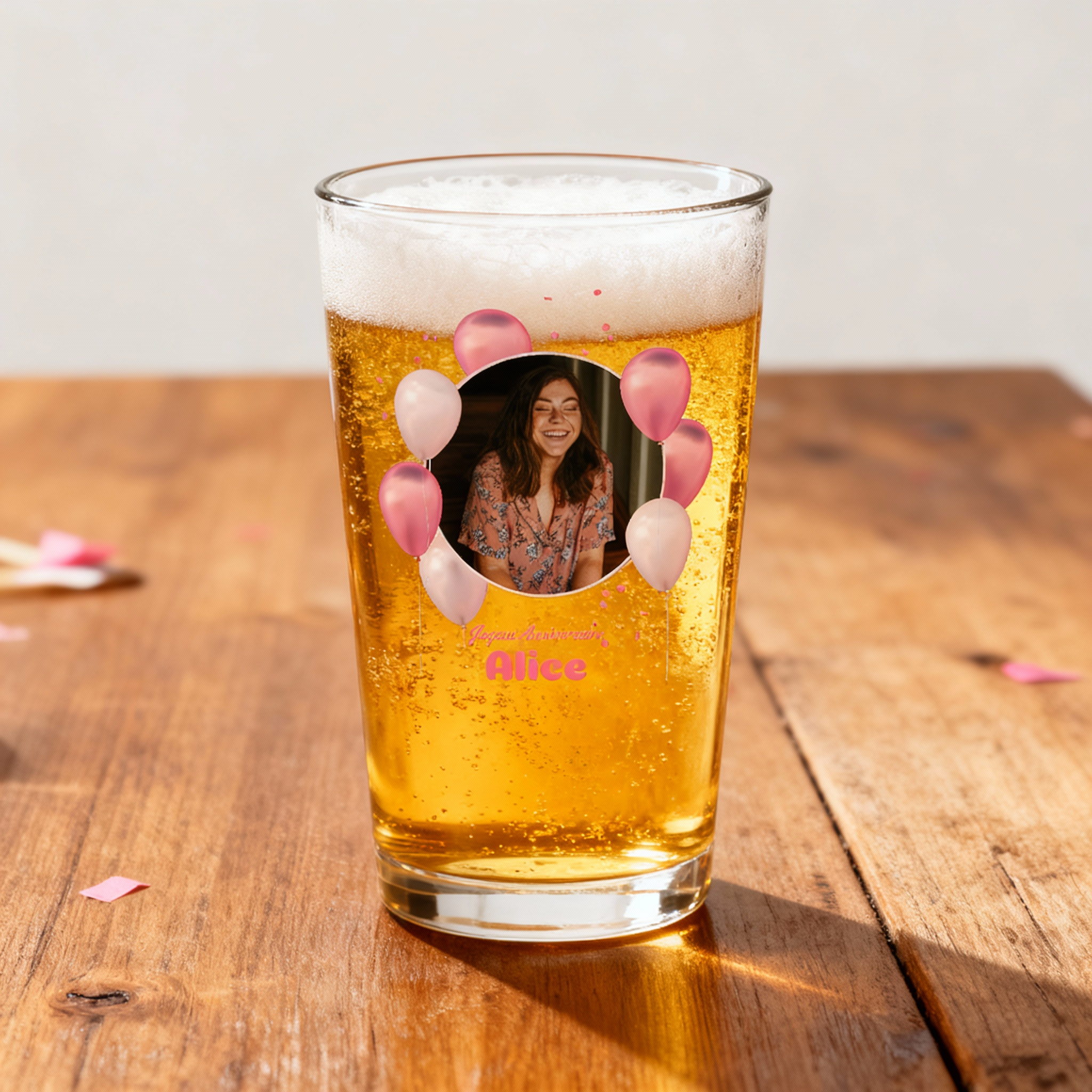 Verre à bière personnalisé Pinte en verre - Anniversaire Photo & Ballons Roses ambiance