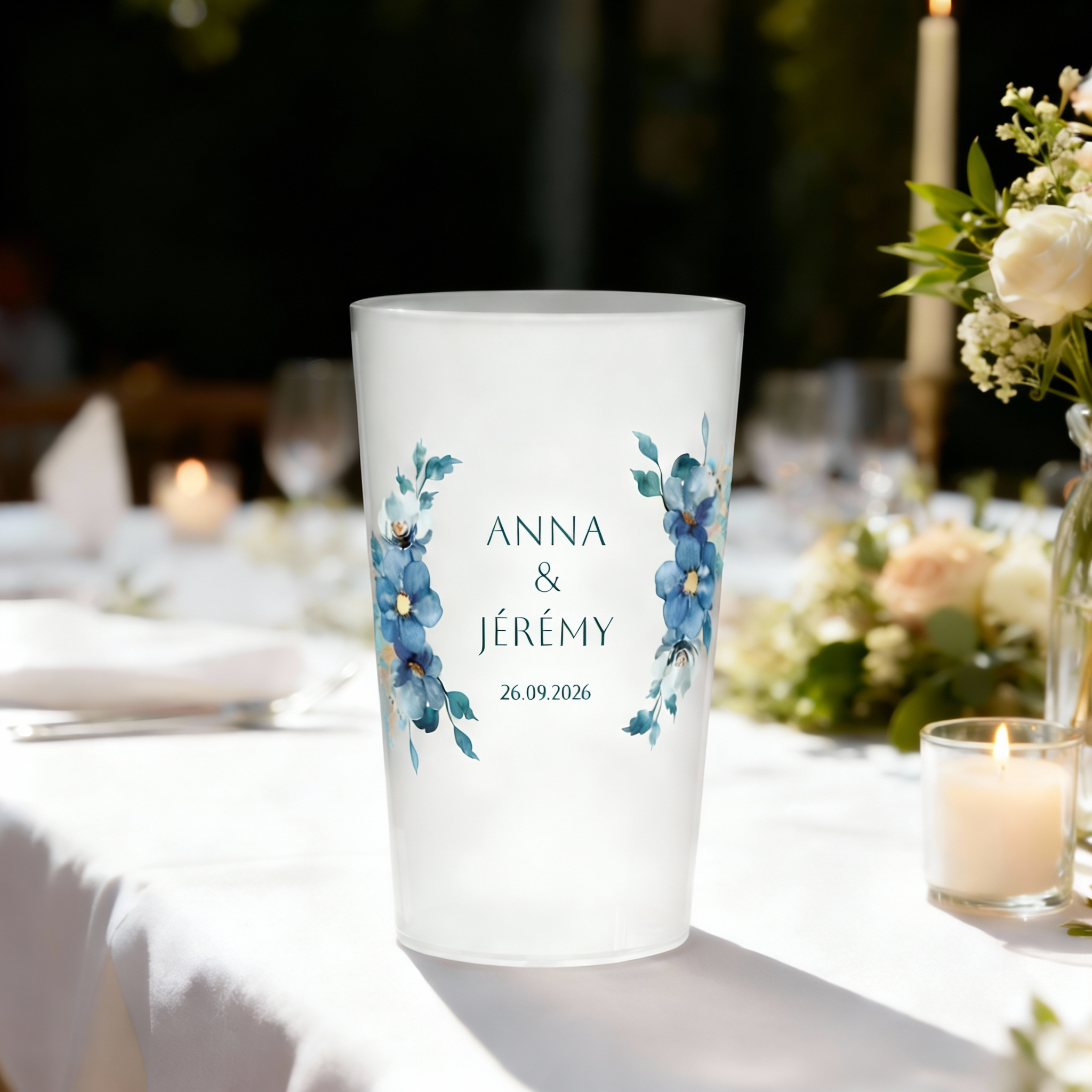 gobelet personnalise fleurs bleues mariage ambiance