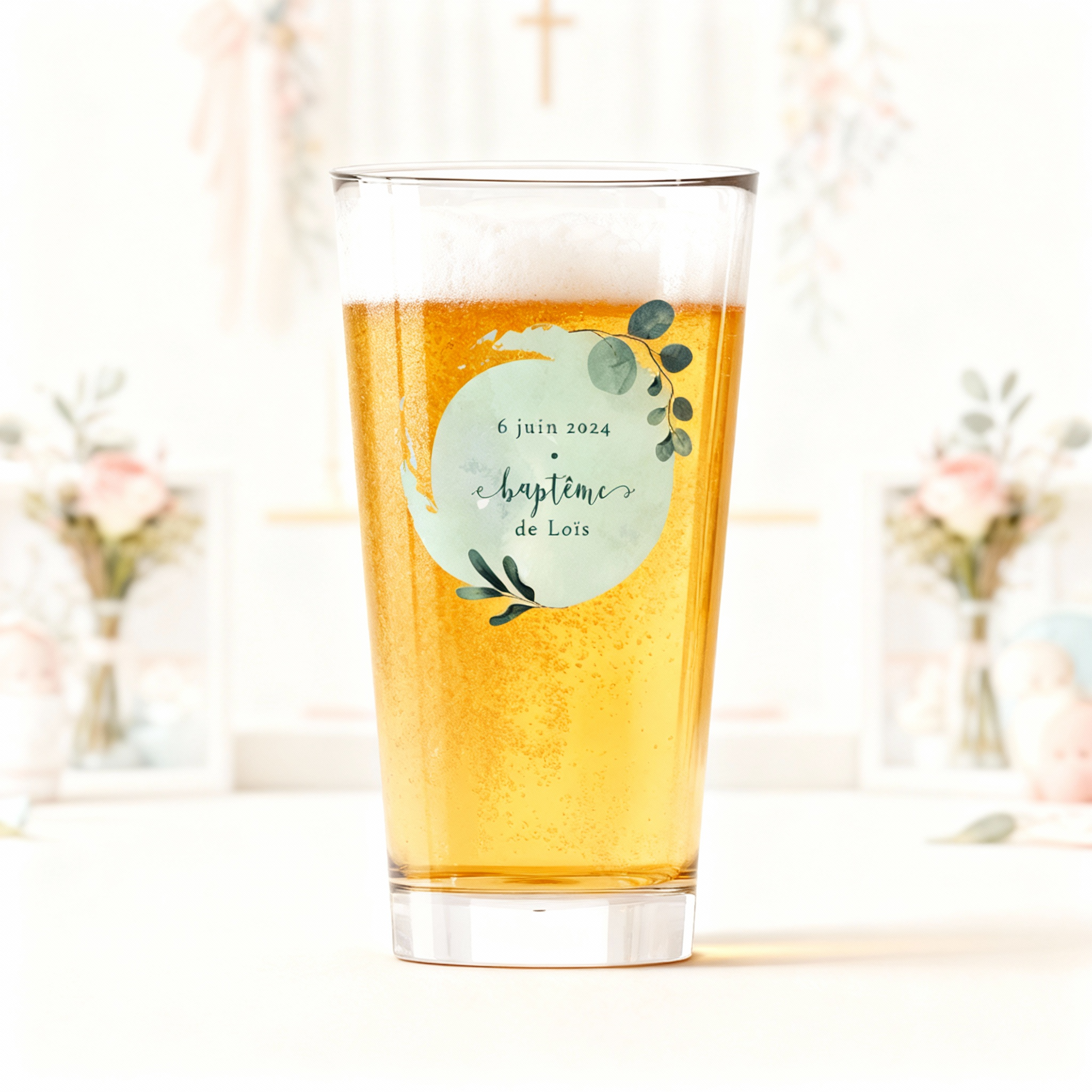 Verre à bière personnalisé Pinte en verre - Baptême Bleu & Feuilles ambiance
