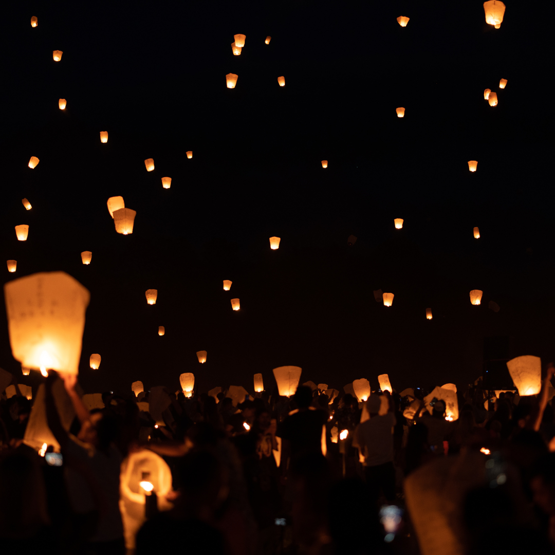 rituel symbolique du lâcher de lanterne mariage laïque