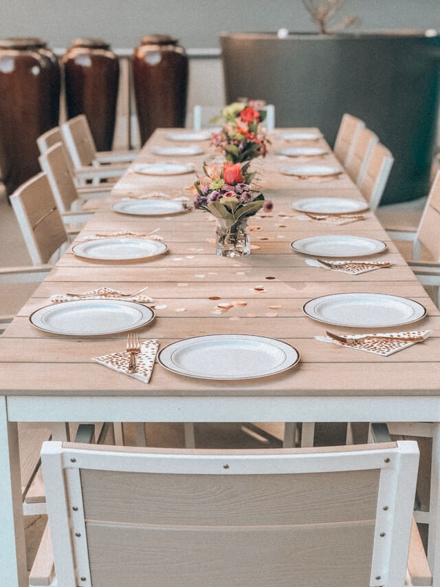 table décorée lors d’une communion pas cher